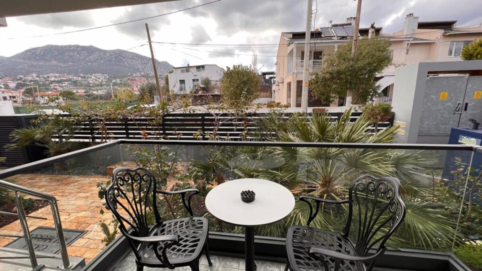 Casa Mimosa Hotel Izmir Exterior photo